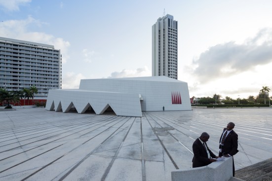 Hotel Ivoire (1962–70) in Abidjan, Côte d’Ivoire by German designer Heinz Fenchel and Israeli architect Thomas Leiterdorf