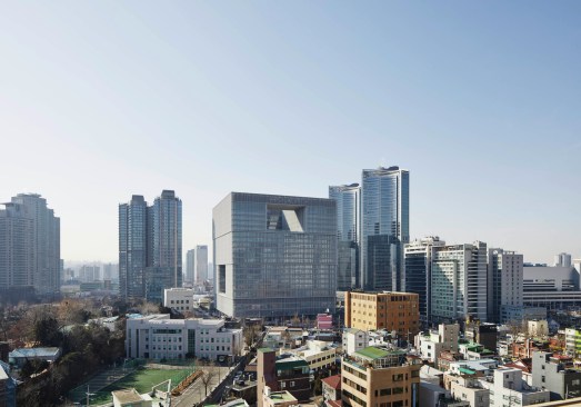 David Chipperfield Architects completed the 2017 Amorepacific Headquarters in Soeul, South Korea