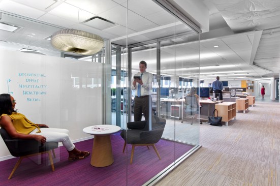 Every working space provides Pico personal dimming controls, allowing each user to create the right lighting environment for the task at hand. 