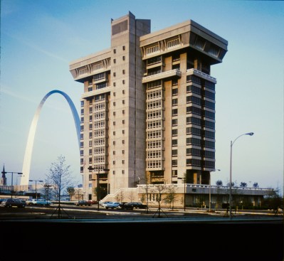 View from south, Pet Plaza, St. Louis