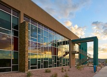 The curtainwall and storefront systems' lattice pattern of aluminum framework enhances the building's attractive appearance.