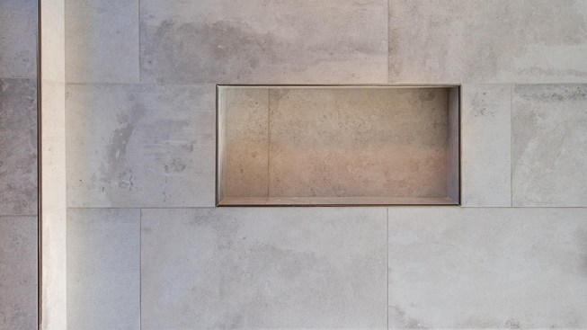 Hillside House shower detail