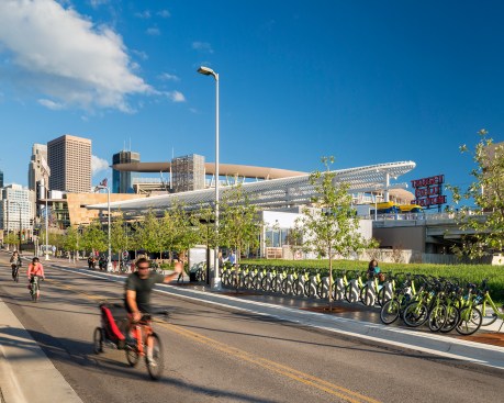 Target+Field+Station%2c+Exterior+Fifth+Street