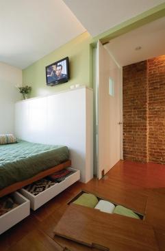 But storage spaces under the bed and under the floor expand its usage.