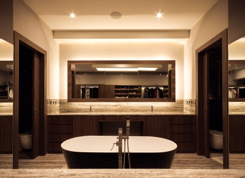 Apartment HR by Kababie Arquitectos