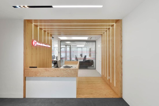 Varesh Building / Arel Architects Group