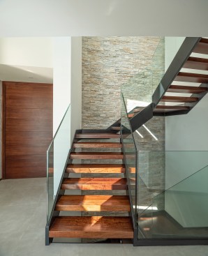 YS + 2 House,stairs.