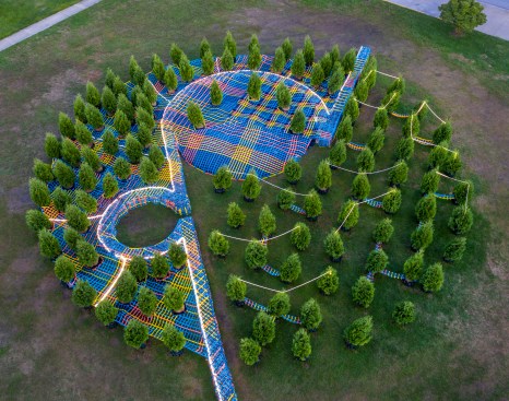 SO-IL, "Into the Hedge" at the Bartholomew County Courthouse..