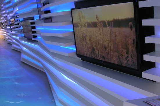 OLYMPUS DIGITAL CAMERA         