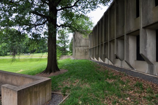 East side of Marcel Breuer's American Press Institute, Reston, Va., looking toward golf course.