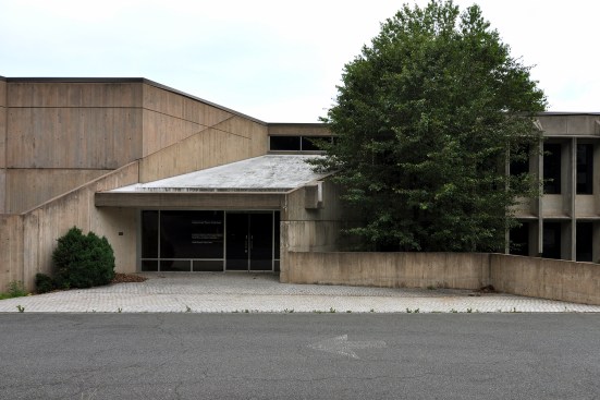 Entrance to Marcel Breuer's American Press Institute, Reston, Va.