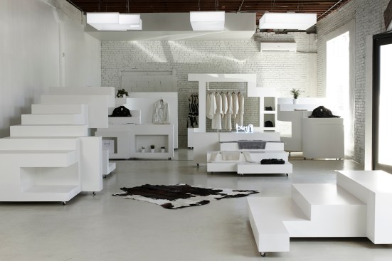 Frankie, Los Angeles