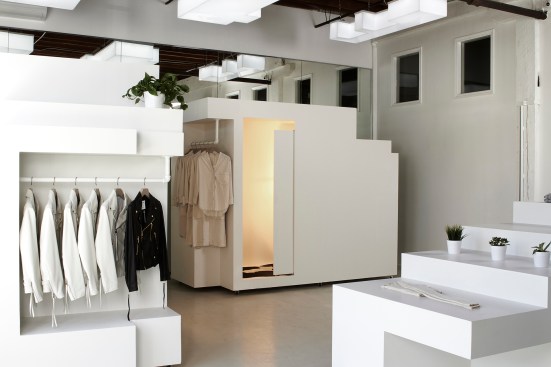 Frankie, Los Angeles