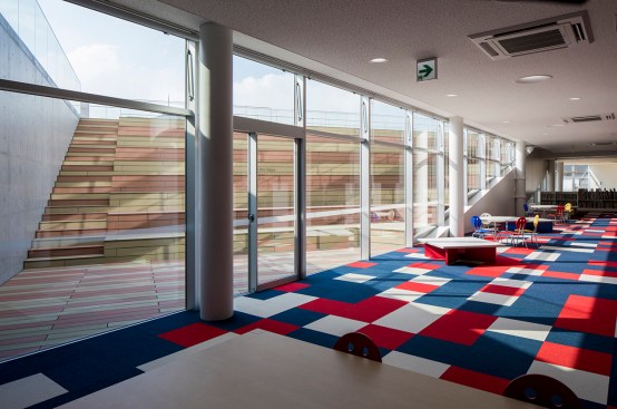 Children reading area 2F, connected to the terrace