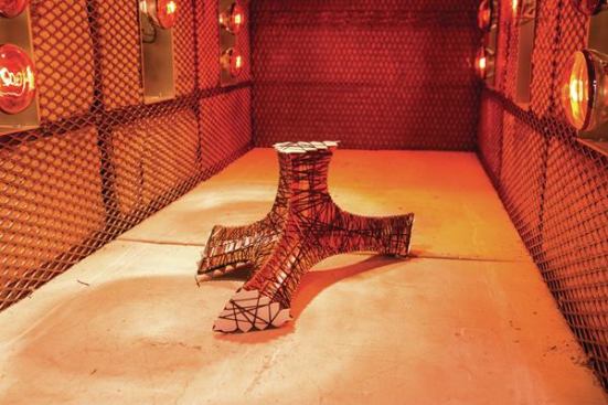 To set the shape of the modules, Area baked the carbon fiber–wrapped molds in an oven at 260 F for four hours.