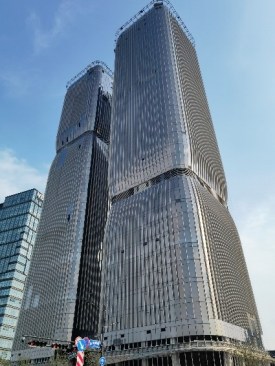 Façade under construction