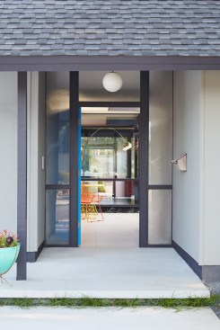 Renewed Classic Eichler by Klopf Architecture