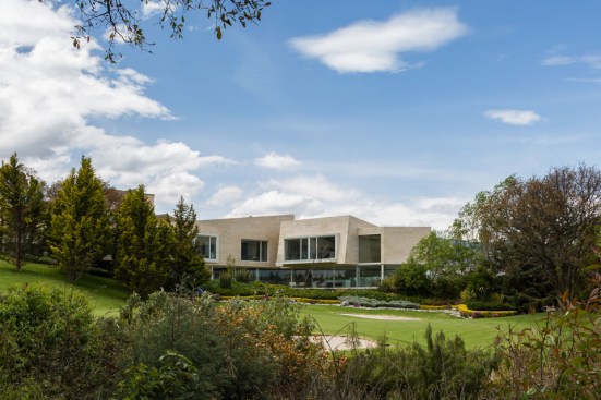 Country Club Residence by Migdal Arquitectos