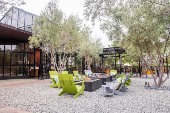 Farmer's Park Greenhouse / Cultivation Kitchen | Olson Kundig