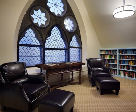 Women's Lunch Place library