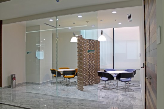 Customers+meeting+room