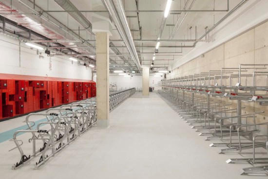 DEU, Deutschland, Aachen, RWTH Aachen Hoersaalzentrum, 13.04.2017 [ (c) Margot Gottschling, Zoellnerstr.21c, 51491 Overath, mail@mgottschling.de ; Jegliche Nutzung des Fotos nur gegen Honorar zzgl. der gesetzlichen MwSt., vollstaendiger Namensnennung nach Paragraph 13 UrhG und Zusendung von zwei Belegexemplaren. Das Nutzungshonorar richtet sich nach den aktuellen Bildhonoraren der MFM des BVPA. For any usage other than editorial, please contact photographer. ; Attention: NO MODEL-RELEASE! ;  ] [#0,26,121#]