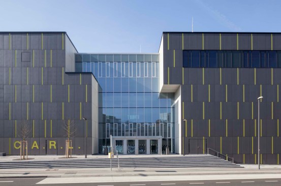 DEU, Deutschland, Aachen, RWTH Aachen Hoersaalzentrum, Maerz 2017 [ (c) Margot Gottschling, Zoellnerstr.21c, 51491 Overath, mail@mgottschling.de ; Jegliche Nutzung des Fotos nur gegen Honorar zzgl. der gesetzlichen MwSt., vollstaendiger Namensnennung nach Paragraph 13 UrhG und Zusendung von zwei Belegexemplaren. Das Nutzungshonorar richtet sich nach den aktuellen Bildhonoraren der MFM des BVPA. For any usage other than editorial, please contact photographer. ; Attention: NO MODEL-RELEASE! ;  ] [#0,26,121#]