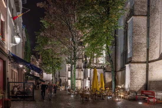 Blauwmoeselstraat from the Handschoenmarkt, Cathedral of Our Lady, Antwerp, Belgium