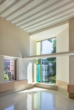 ‘World Window’ teaching alcove