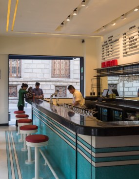 Neveria Roxy  - German Velasco Arquitectos