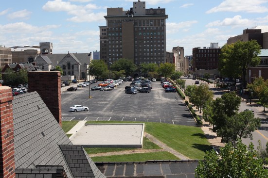 The vacant lot which the design duo and their graduate class will transform within the city’s Grand Center neighborhood.