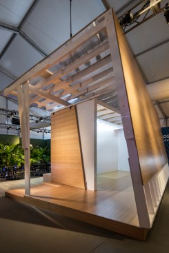Design Miami 2015 - Asstant Fania Castro Photographer Mike Butler