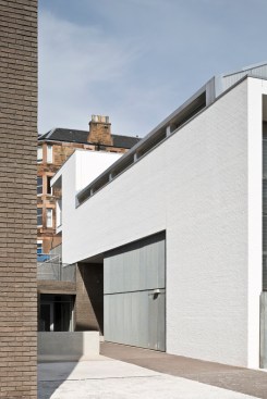 Edinburgh Sculpture Workshop & Creative Labs. Sutherland Hussey Harris Architects.