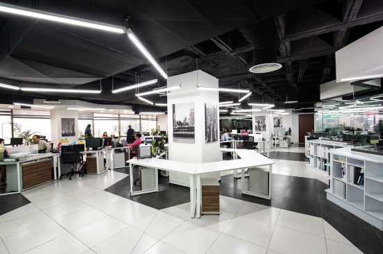 Oficinas Corporativas SF SYSTEMS - SPAZI Funcion Arquitectonica