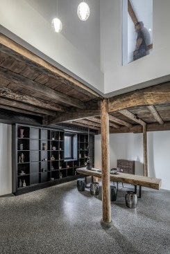 teahouse on 1st floor and suite on 2nd floor