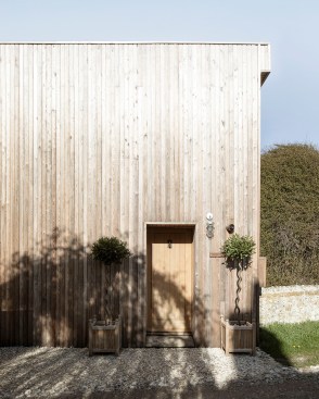 Island Cottage by Paul Cashin Architects