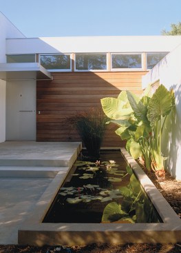 Peter Grueneisens changes to a 1949 Richard Neutra house followed two basic principles blending the additions into the original structure, and maintaining and reinforcing the open flow between inside and out.