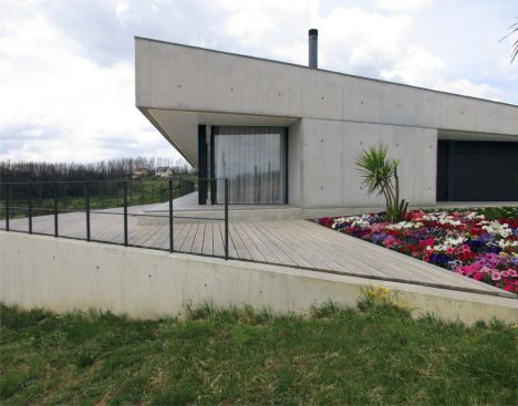 Concrete house deck