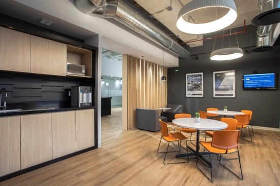 Oficinas Corporativas WÄRTSILÄ - Eskema Arquitectos
