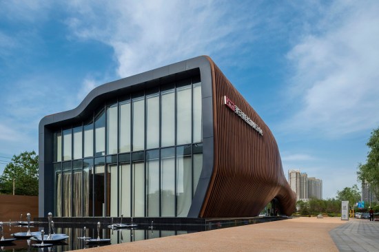 LAND+Experience+Center+by+Aedas