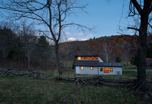 GriD Highland House_view from southeast dusk