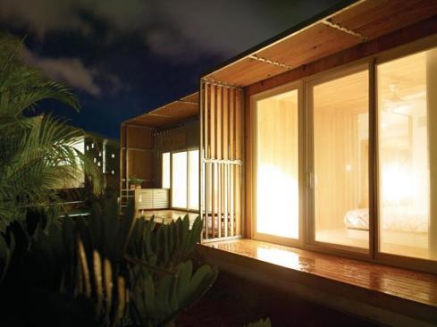Sliding glass panels also help with passive cooling.