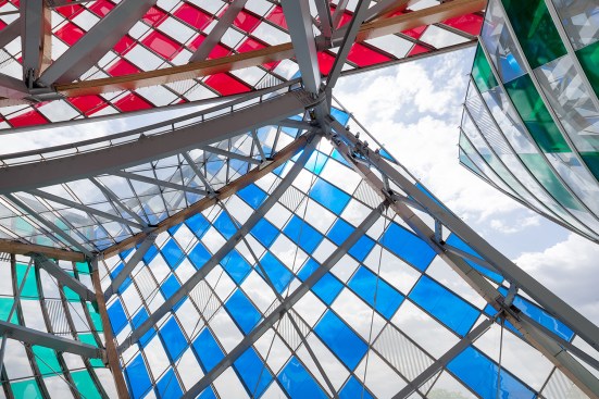 Daniel Buren, "L'Observatoire de la Lumière," work in situ, Fondation Louis Vuitton, Paris, 2016. Detail.