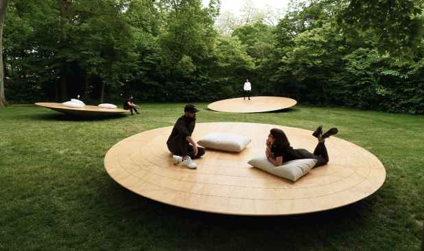 David Costanza, Piergianna Mazzocca, Shared Beds, Ragdale Foundation, Lake Forest, IL, 2019. Courtesy David Costanza.