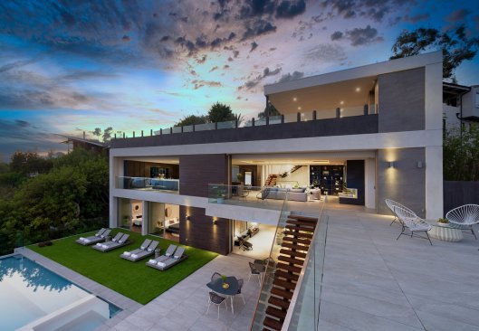 Los Tilos Hollywood Hills modern home pool and terrace fire feature. 
