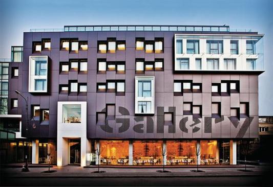 Exterior of the Graffit Gallery Hotel, with Graffiti Caf? on the ground floor.