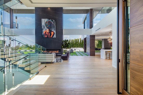 Open volume modern Luxury Los Angeles home.