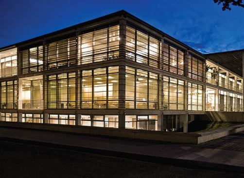 E. Lavin-Bernick Center for University Life, New Orleans


ARCHITECT: Vincent James Associates Architects, New York


COMPLETED: January 2007


OF NOTE: 33 percent new construction, 67 percent renovation


