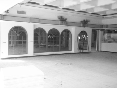 Former+Dining+Hall+Space