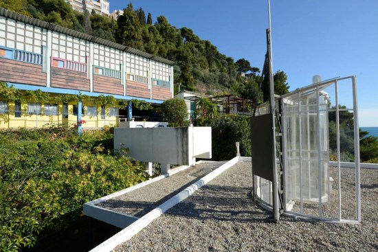 The five camping huts
designed by Le Corbusier, located above Villa&nbsp;E-1027 and adjacent to L'Etoile de
Mer and the architect's cabanon